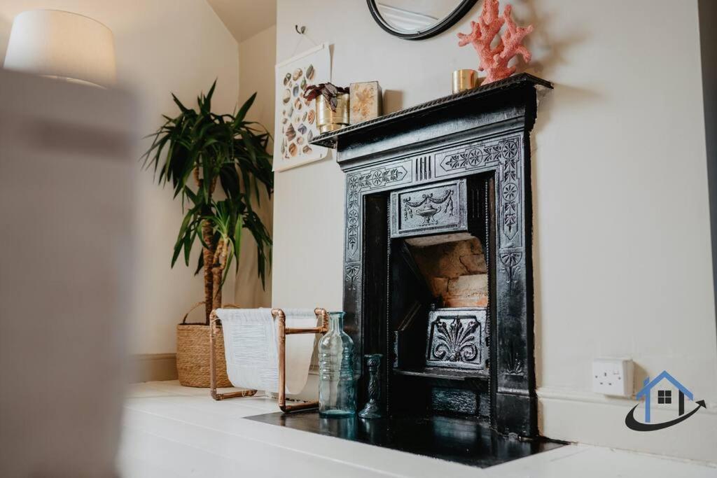 Indigo Snug - Gorgeous 2 Bed Flat In The Heart Of 크로머 외부 사진
