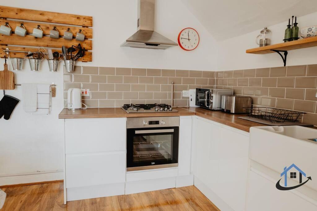 Indigo Snug - Gorgeous 2 Bed Flat In The Heart Of 크로머 외부 사진