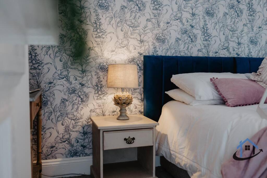 Indigo Snug - Gorgeous 2 Bed Flat In The Heart Of 크로머 외부 사진