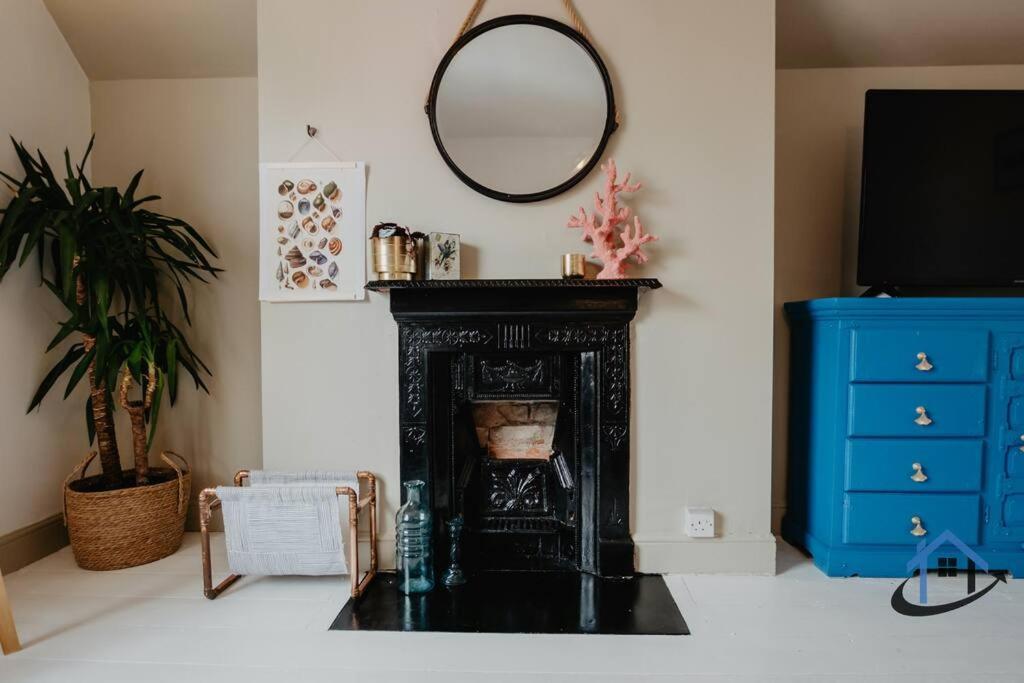 Indigo Snug - Gorgeous 2 Bed Flat In The Heart Of 크로머 외부 사진