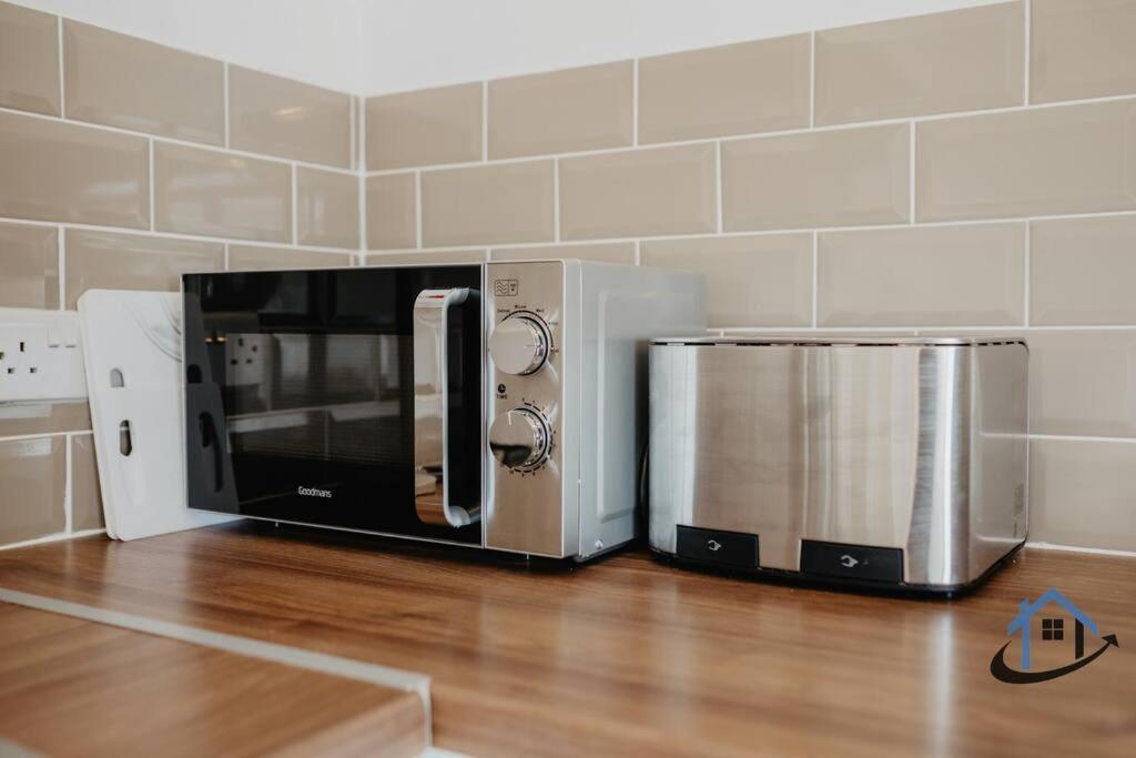 Indigo Snug - Gorgeous 2 Bed Flat In The Heart Of 크로머 외부 사진